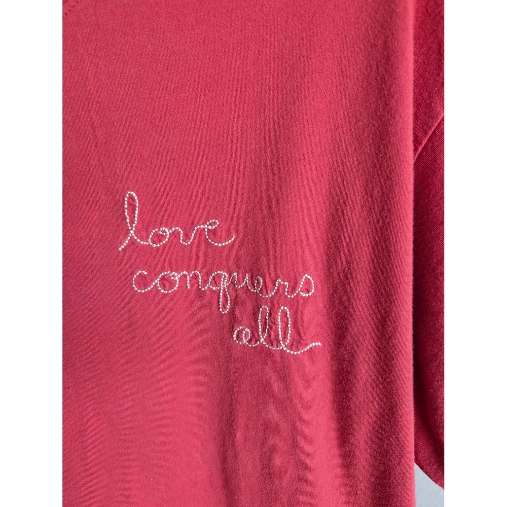 Wonder Woman Love Conquers All Red Embroidered Graphic Tee XXL